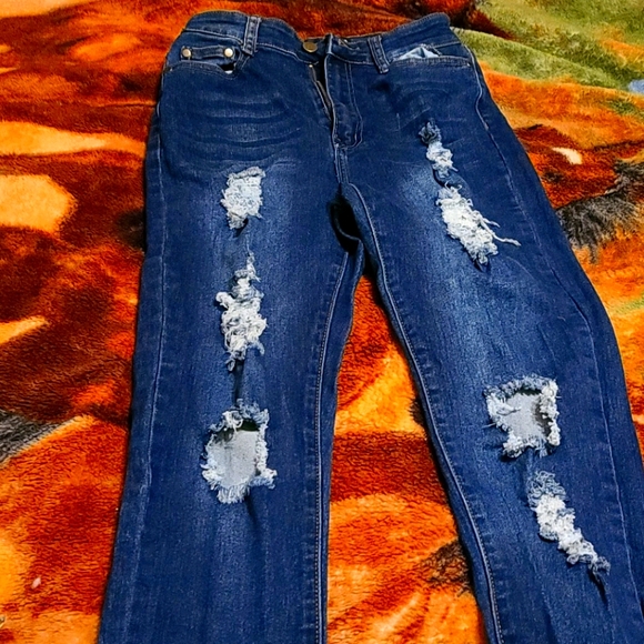 Jeans - Picture 1 of 2